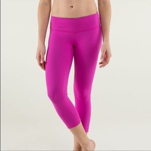 Lululemon reversible wunder under crop leggings size 4